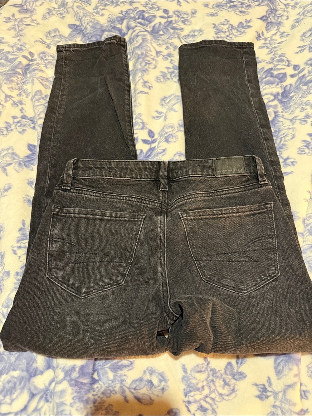 American Eagle Outfitters Women's Black Straight Leg Jeans
